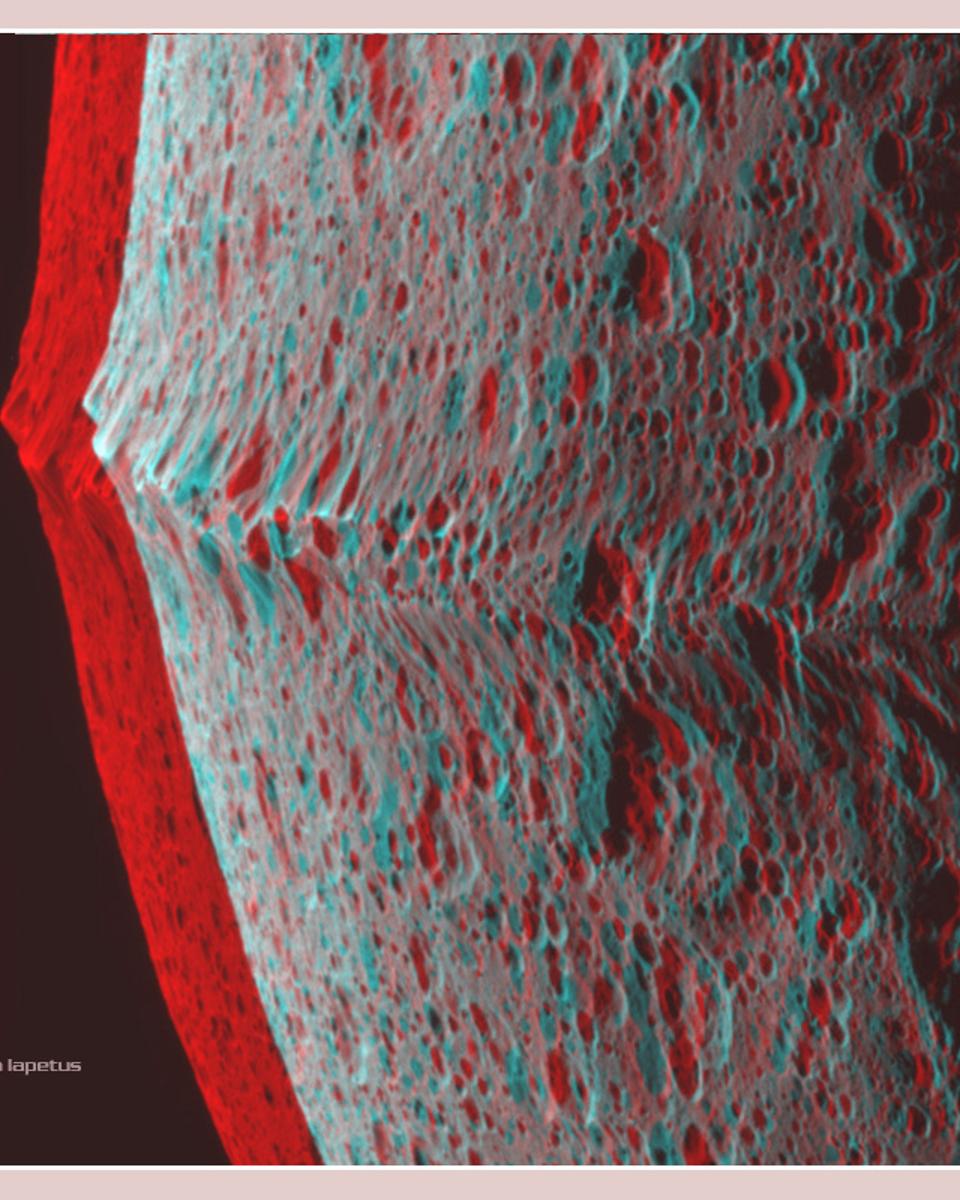 Iapetus: 3D Equatorial Ridge