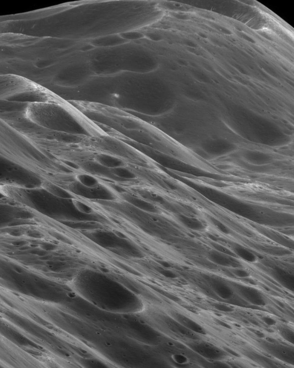 4,000 Kilometers Above Saturn's Iapetus