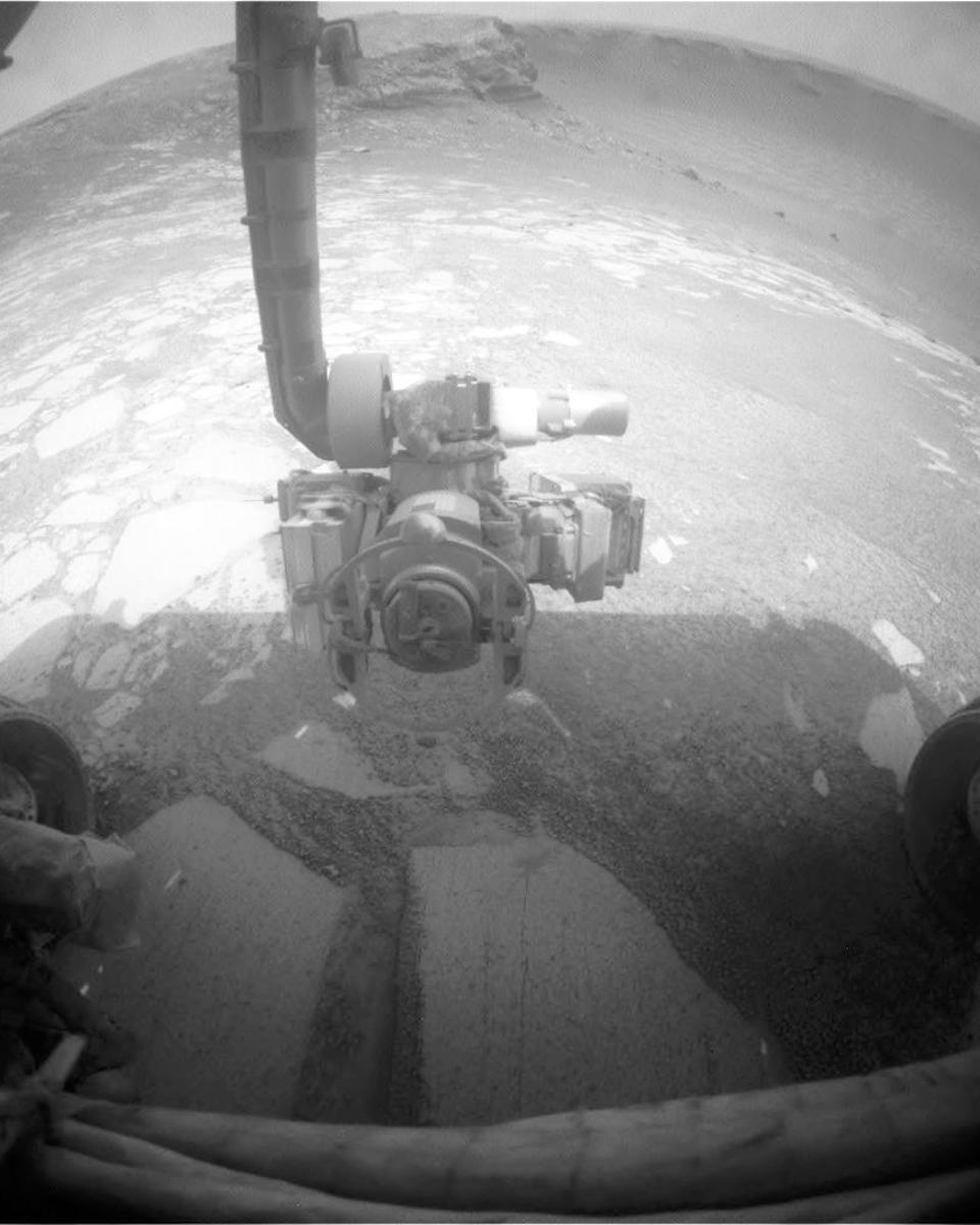 Inside Victoria Crater on Mars