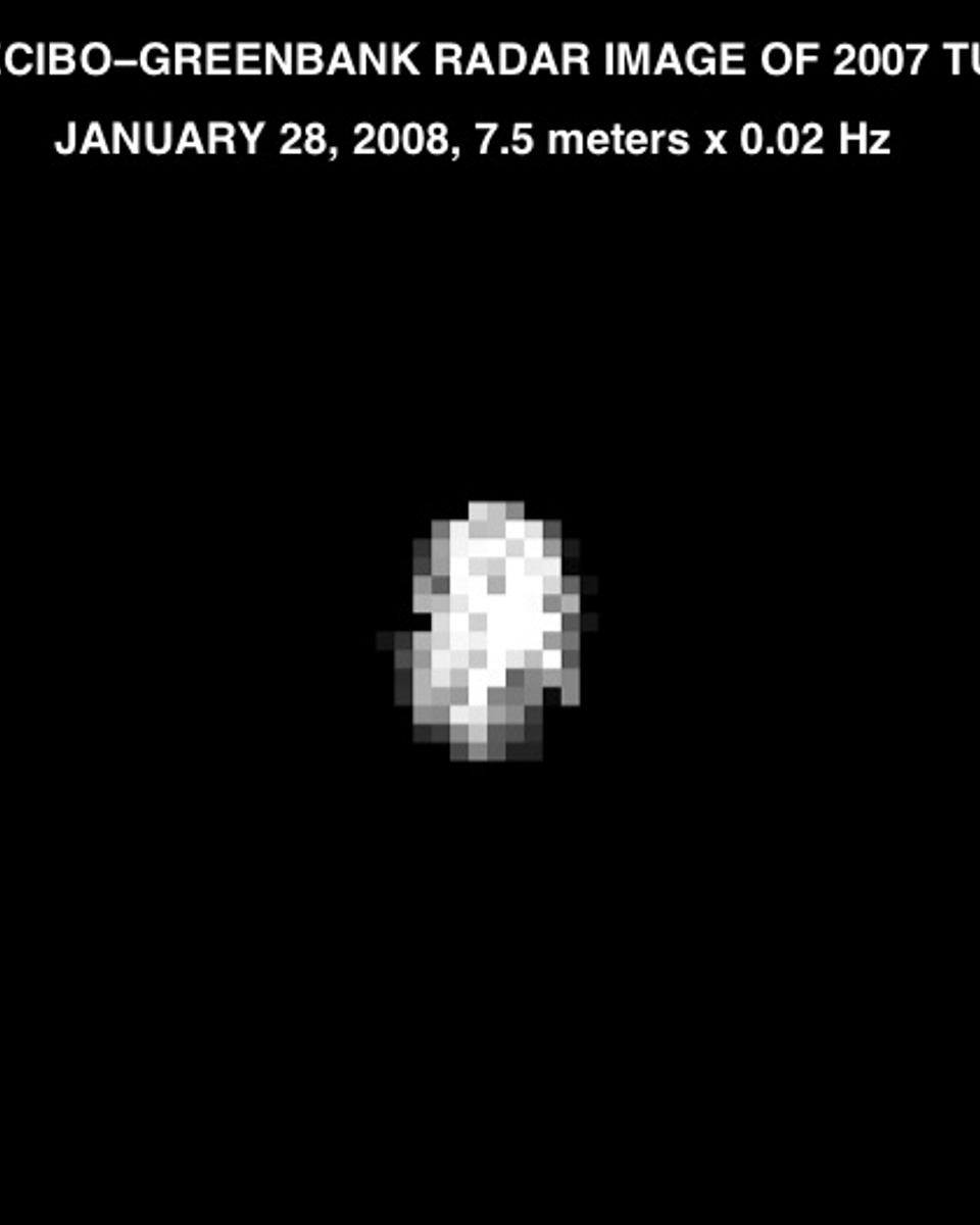 Asteroid 2007 TU24 Passes the Earth
