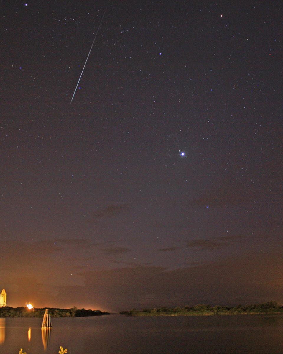 Shuttle and Meteor