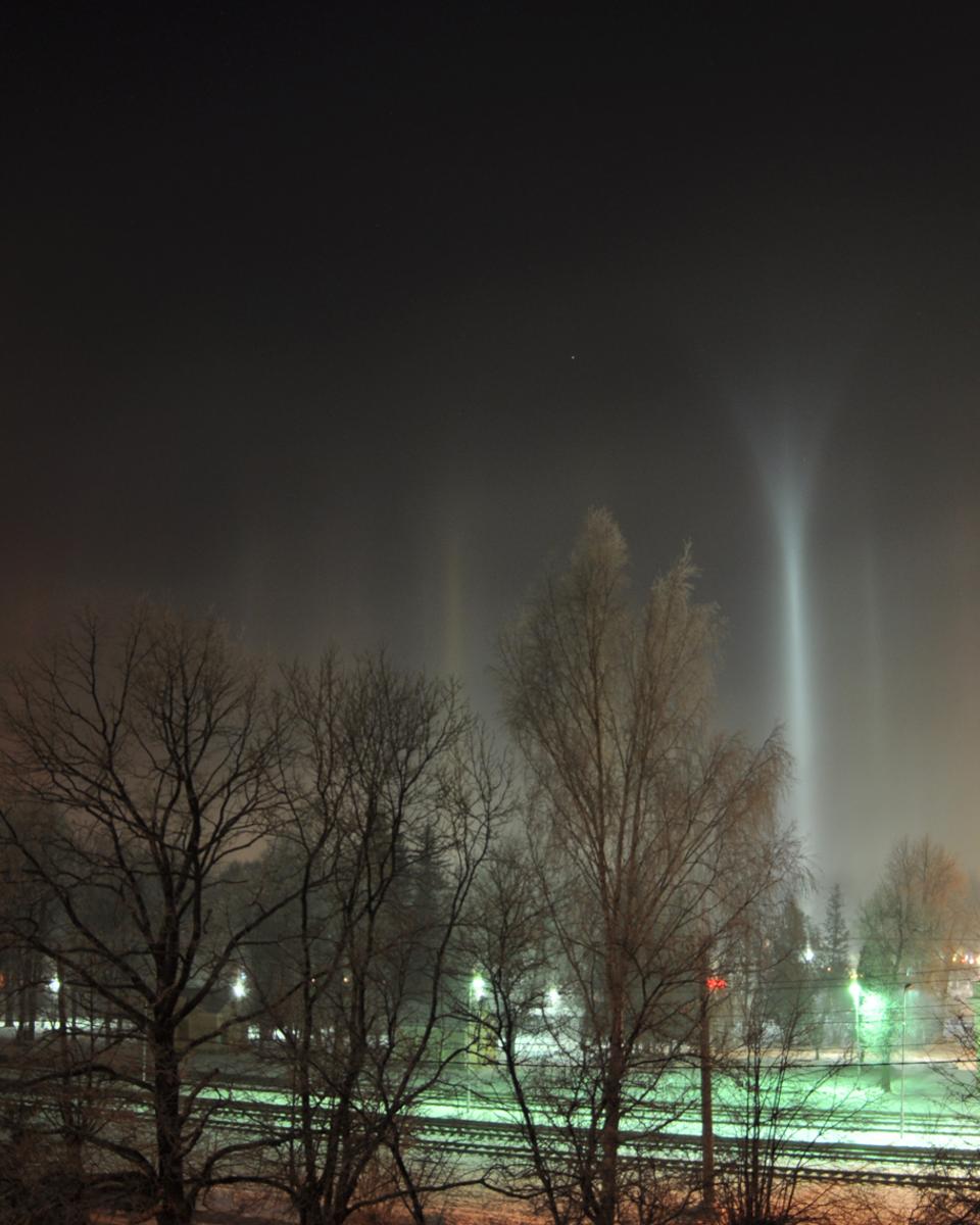 Unusual Light Pillars Over Latvia