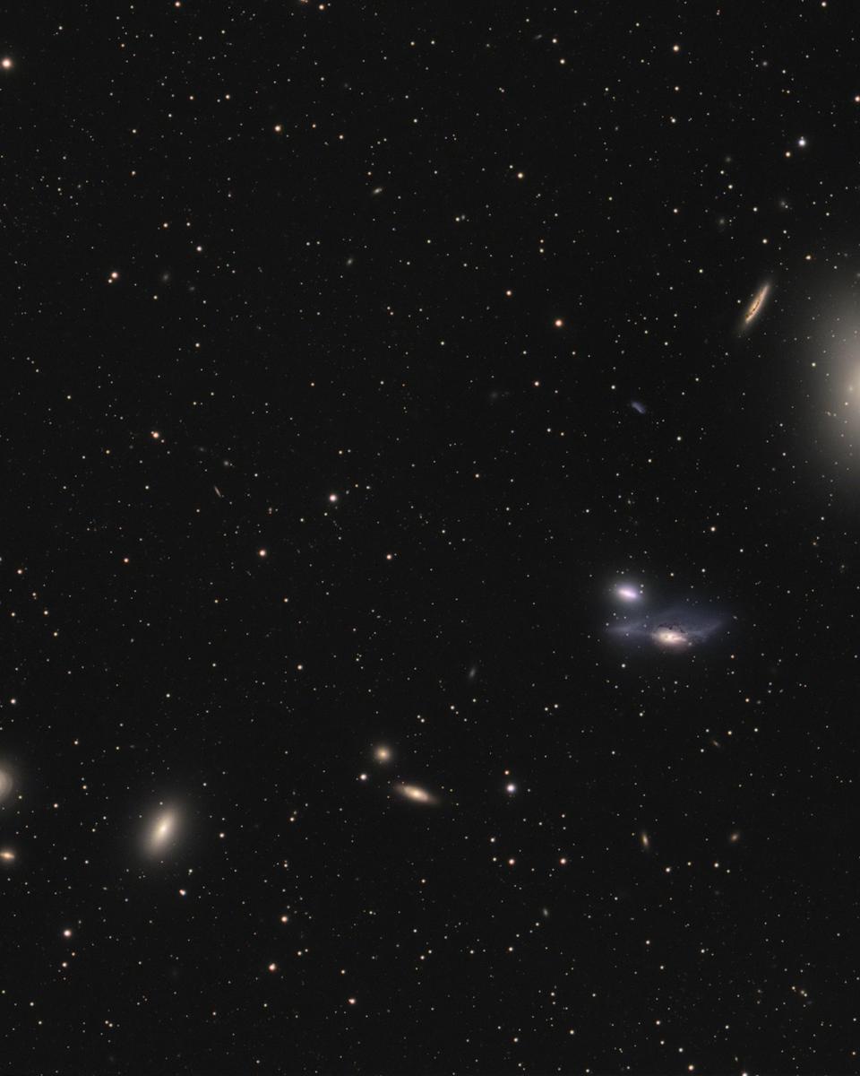 Markarian's Chain of Galaxies
