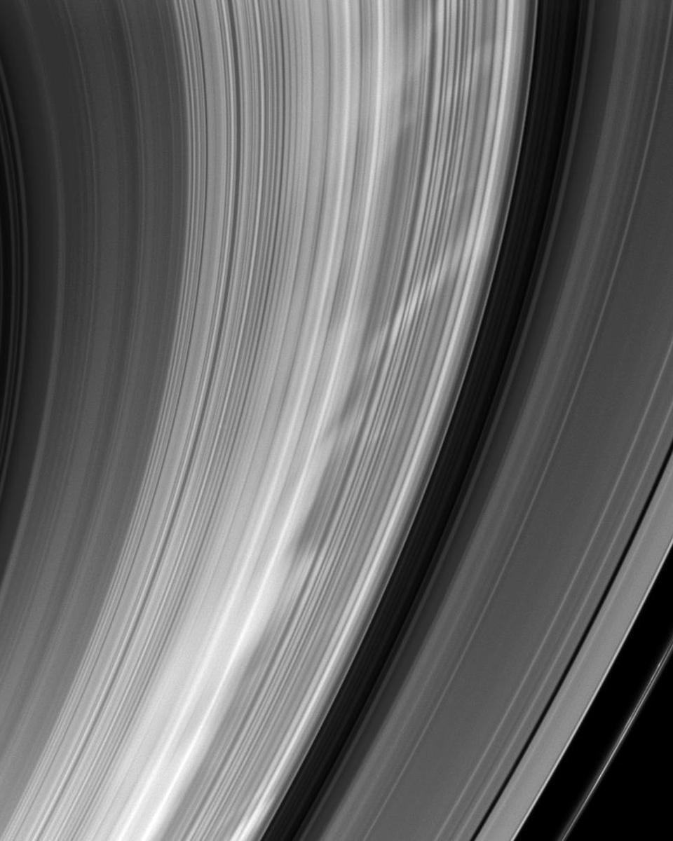 Spokes Reappear on Saturn's Rings