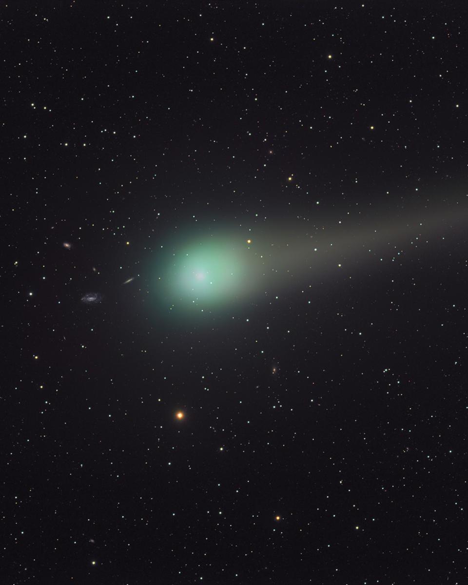Comet Lulin and Distant Galaxies