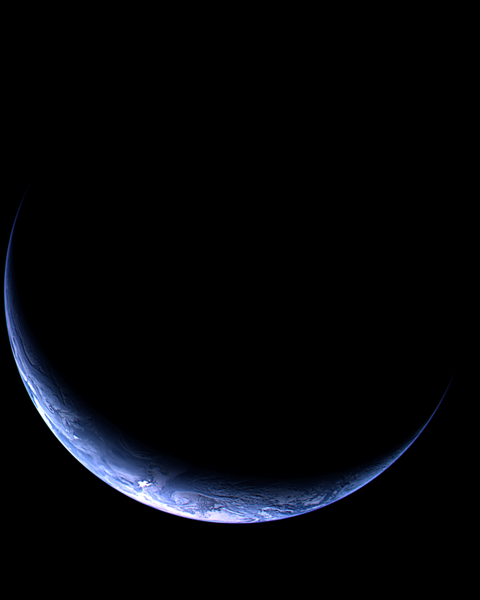 Crescent Earth from the Departing Rosetta Spacecraft