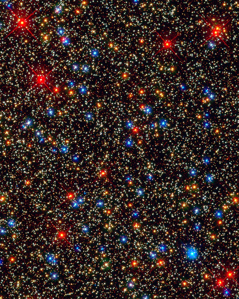 The Center of Globular Cluster Omega Centauri