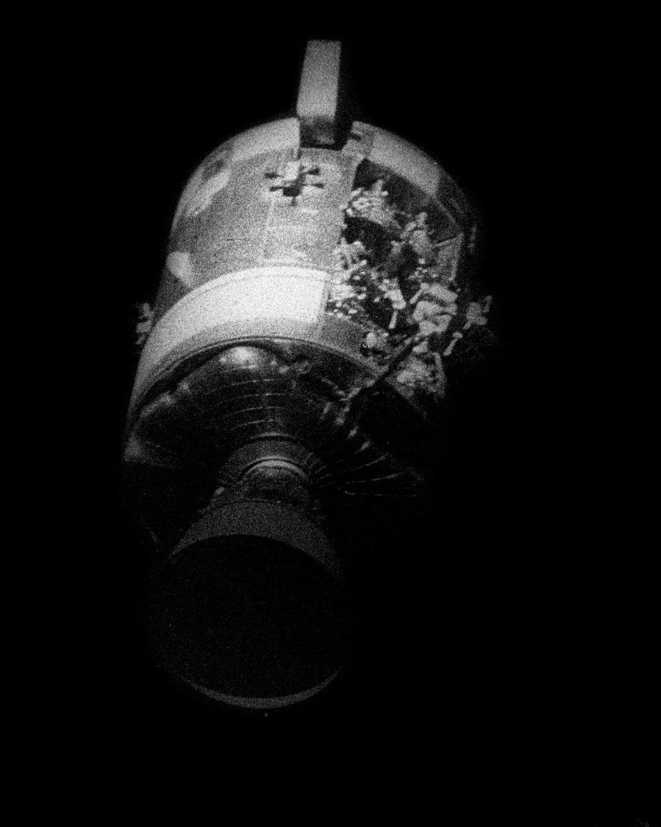 Damage to Apollo 13