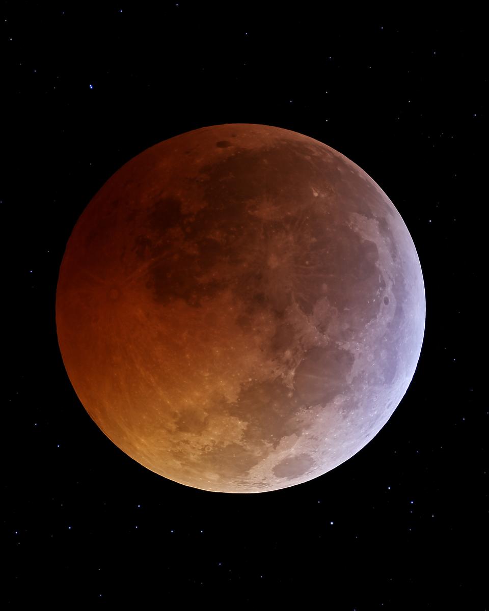 The Solstice Moon's Eclipse