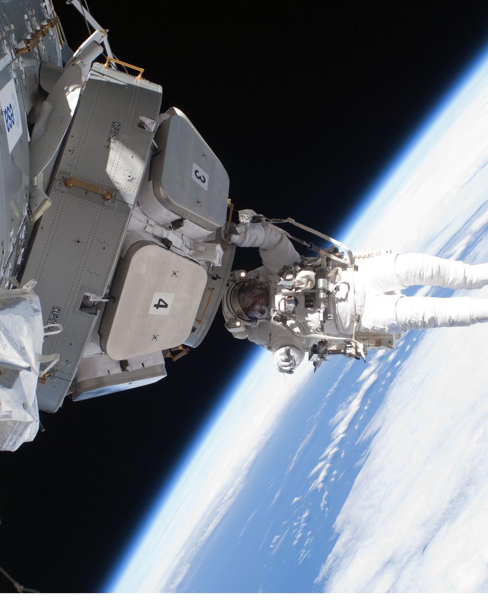 Astronaut Installs Panoramic Space Window