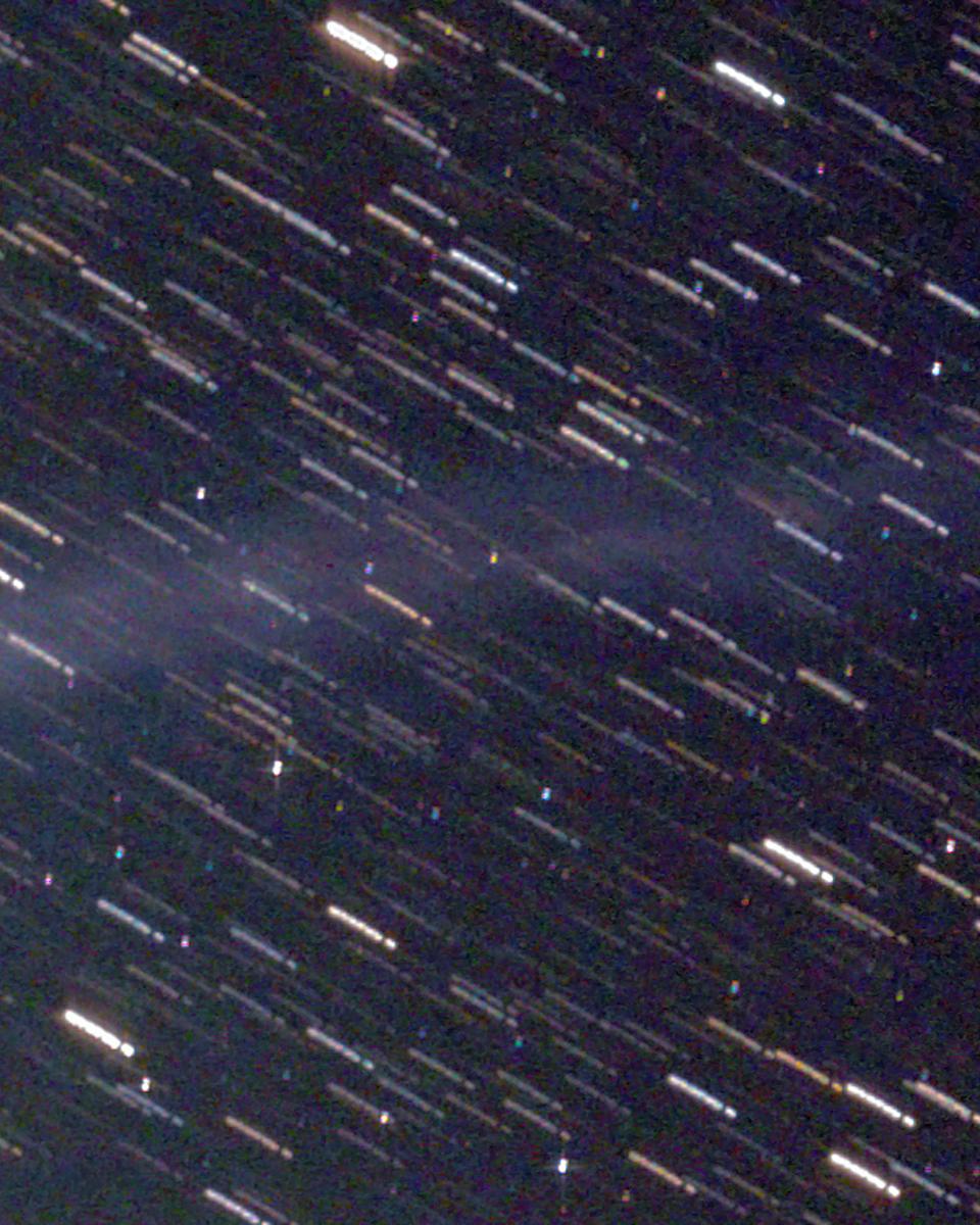 Comet McNaught Becoming Visible to the Unaided Eye