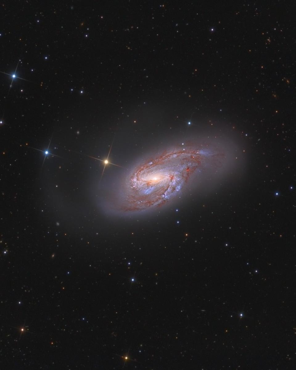 Spiral Galaxy M66