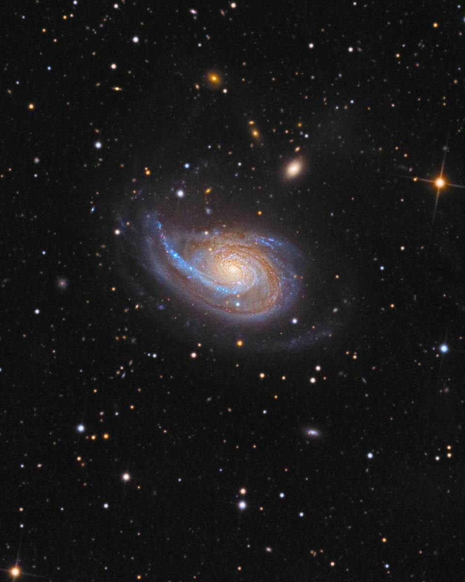 Arp 78: Peculiar Galaxy in Aries