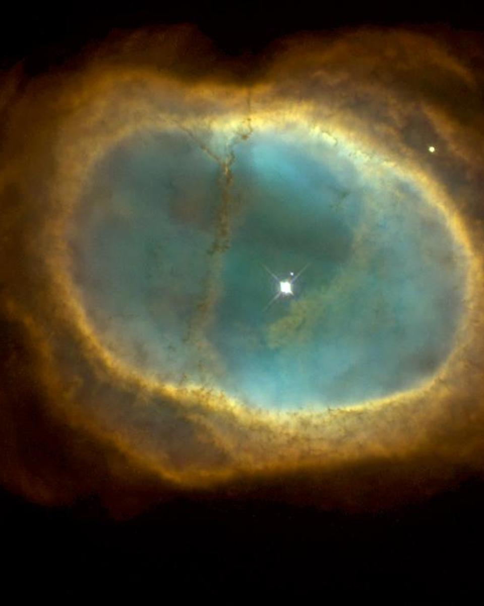 NGC 3132: The Eight Burst Nebula