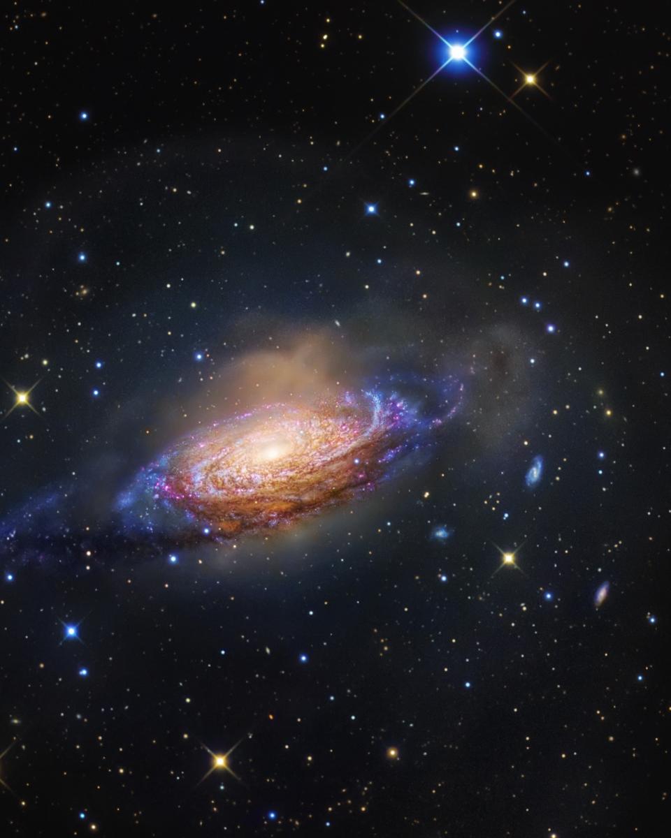 NGC 3521: Galaxy in a Bubble