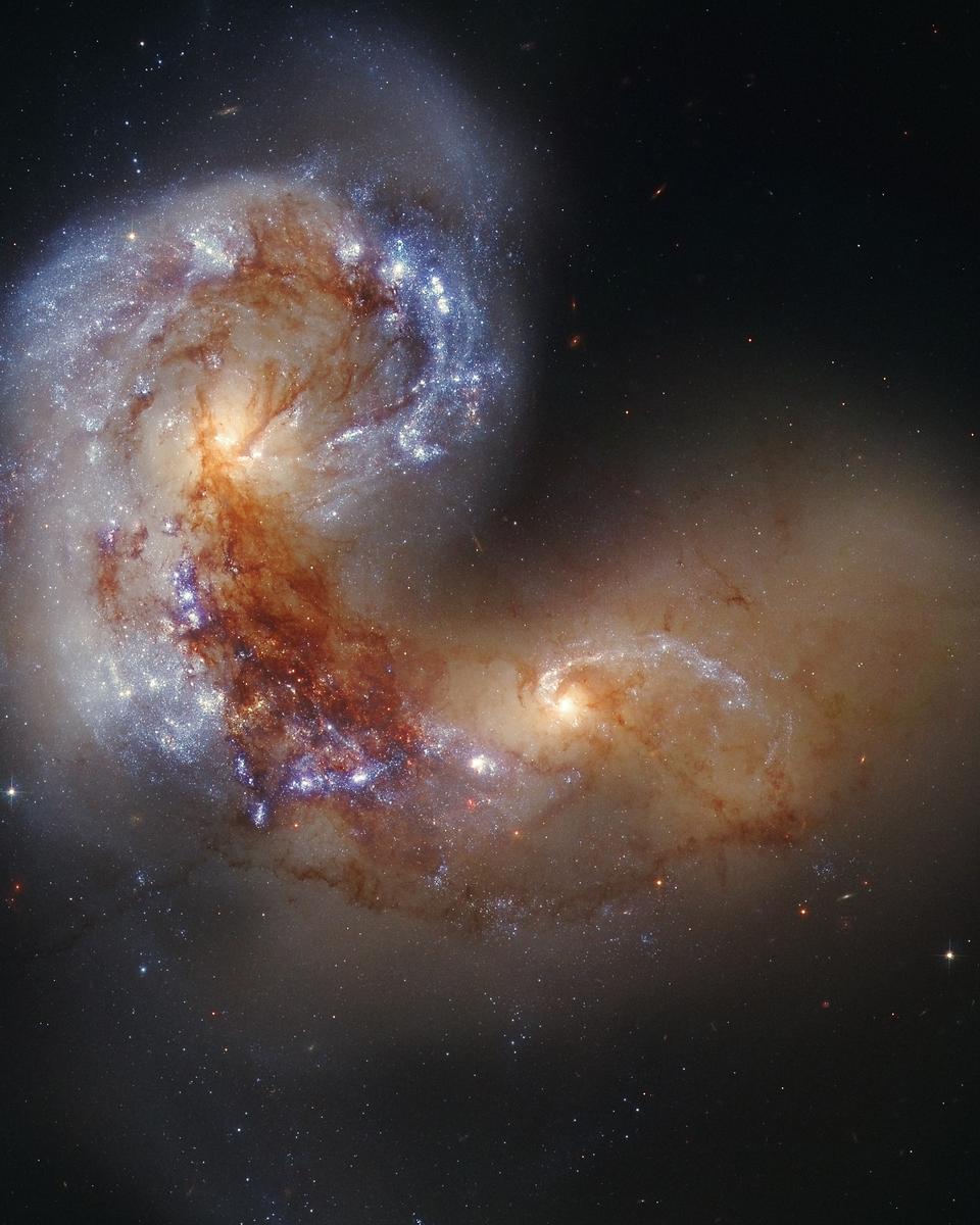 Spiral Galaxy NGC 4038 in Collision