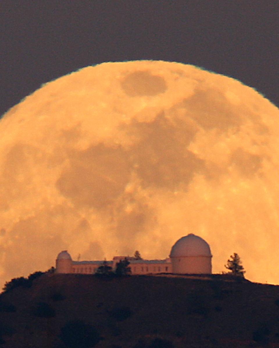 Lick Observatory Moonrise
