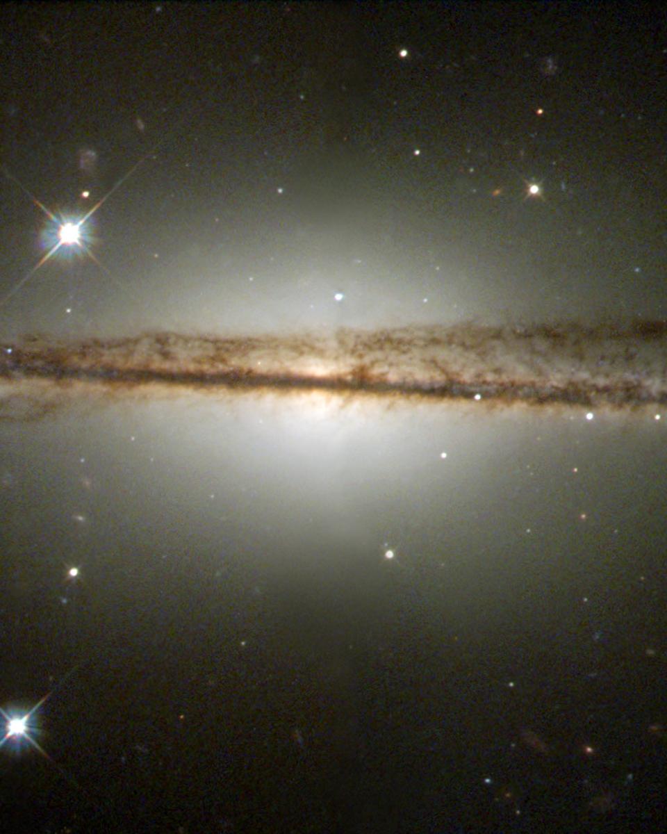 Warped Spiral Galaxy ESO 510-13