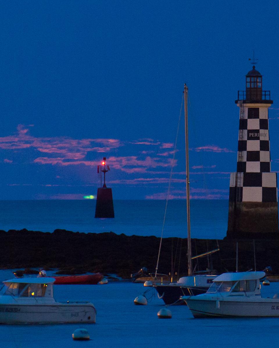 Green Flash and Super Moon