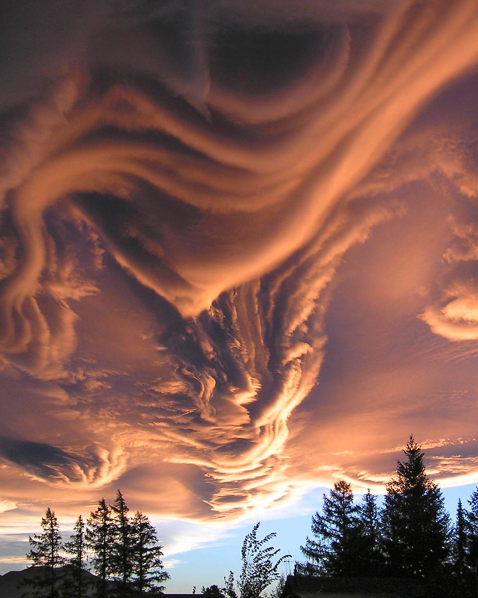Asperatus Clouds Over New Zealand