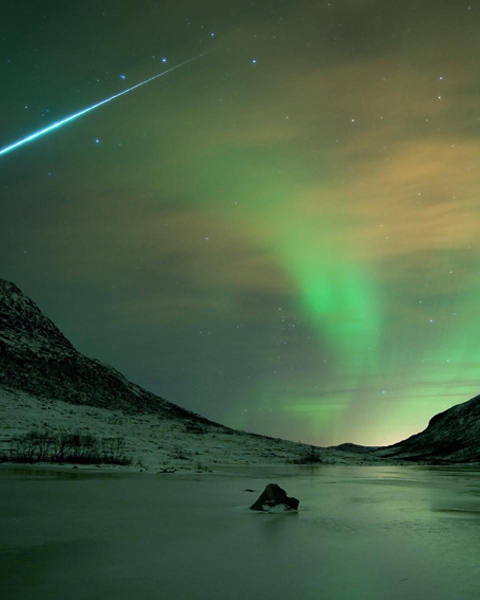 Aurora Shimmer, Meteor Flash