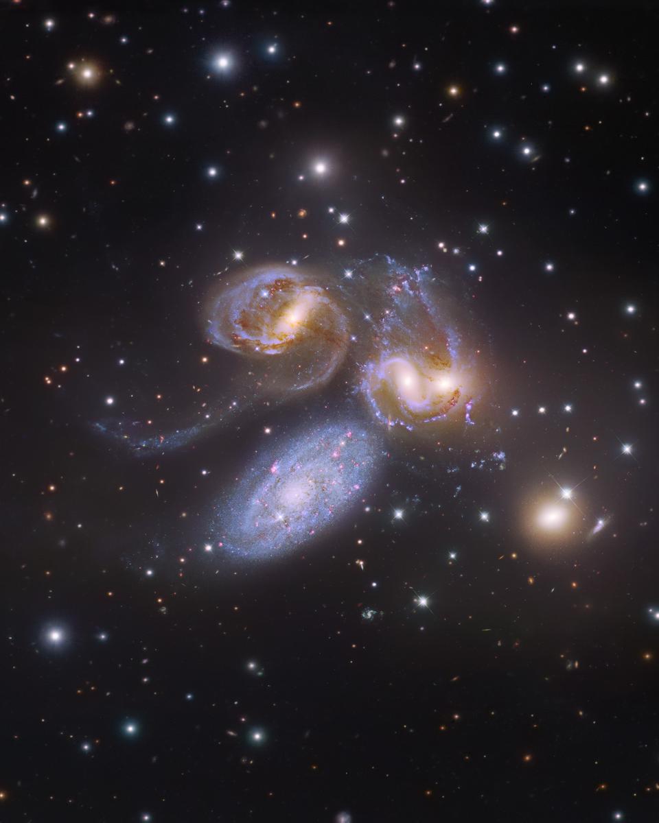 Stephan's Quintet Plus One