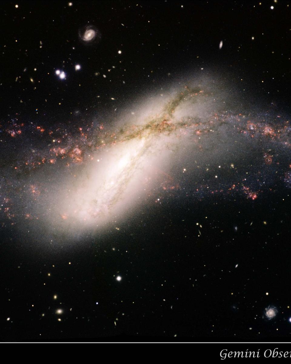Polar Ring Galaxy NGC 660