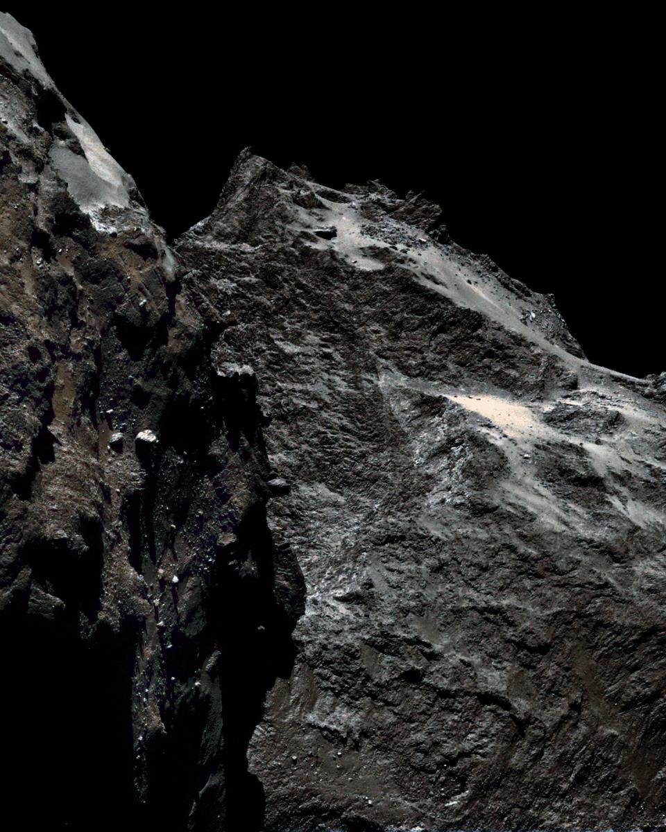 62 Kilometers above Comet Churyumov-Gerasimenko