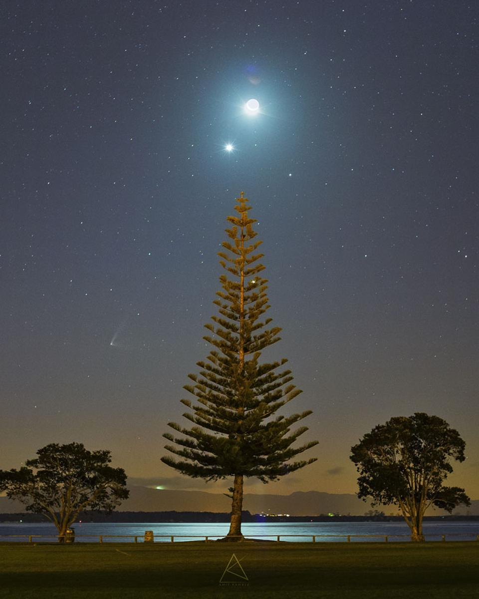 Comet PanSTARRS, Moon, and Venus