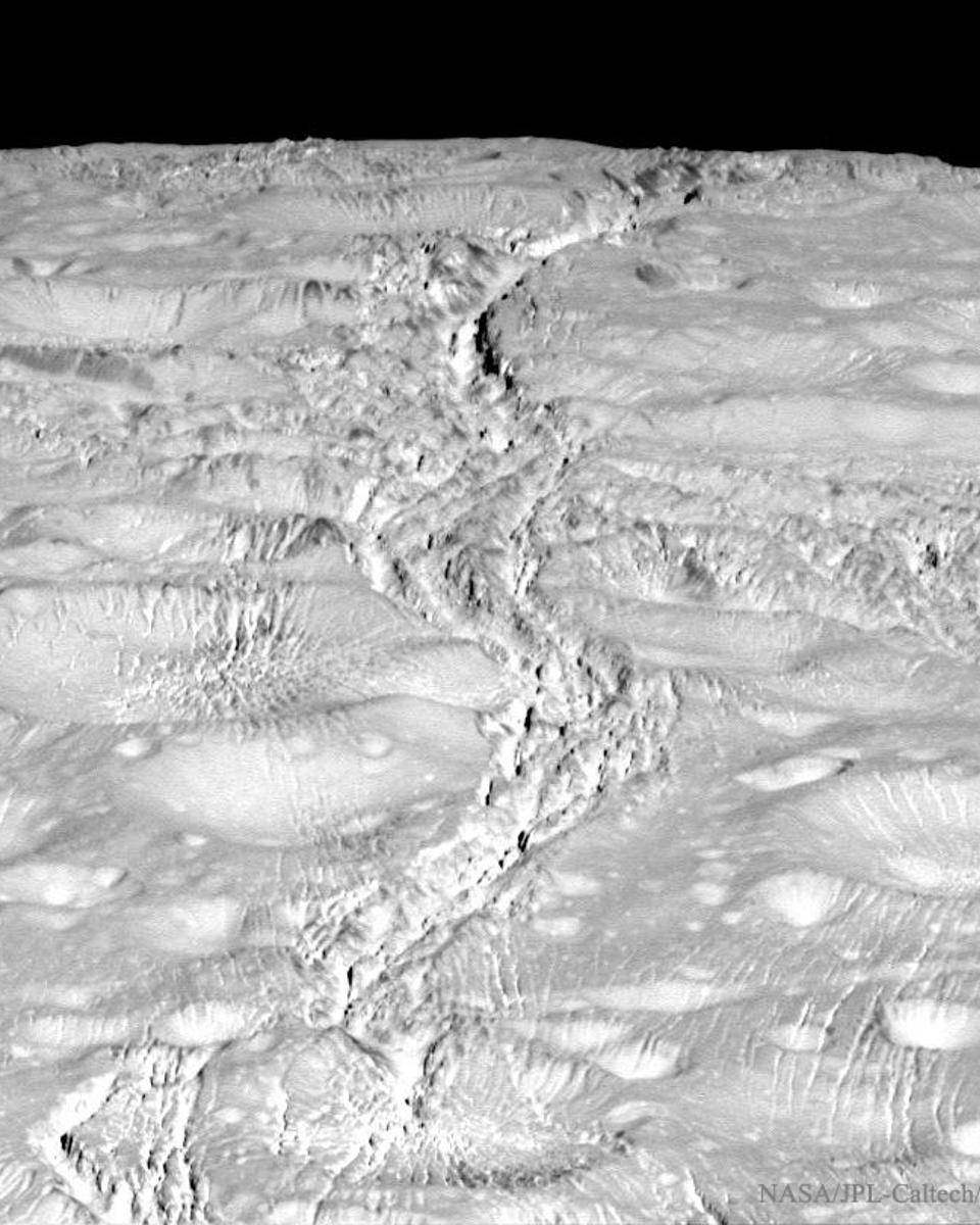 The Fractured North Pole of Saturn's Enceladus