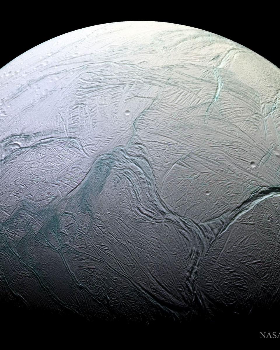 Global Ocean Suspected on Saturn's Enceladus