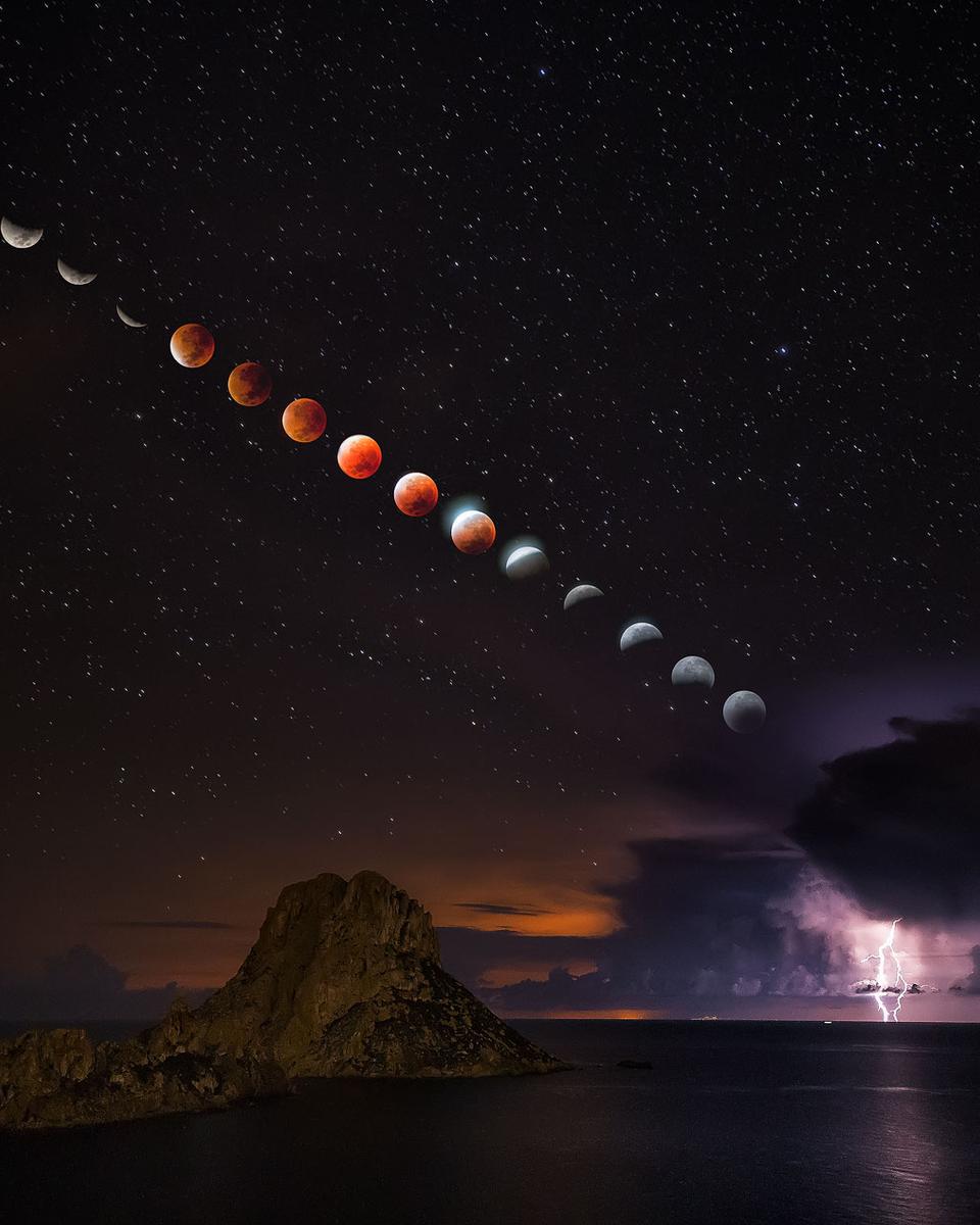 Supermoon Total Lunar Eclipse and Lightning Storm