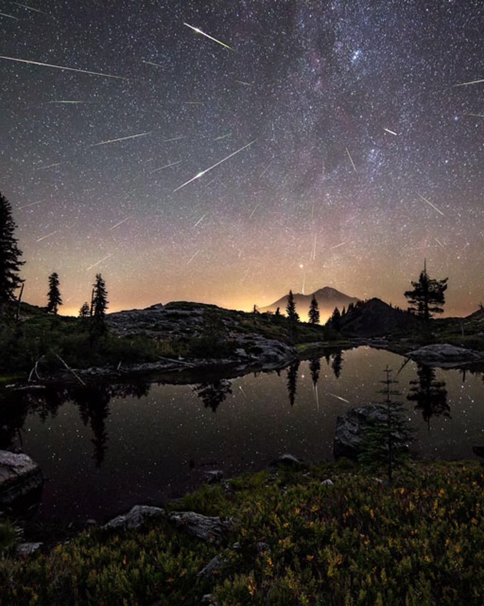 Perseid Meteors over Mount Shasta