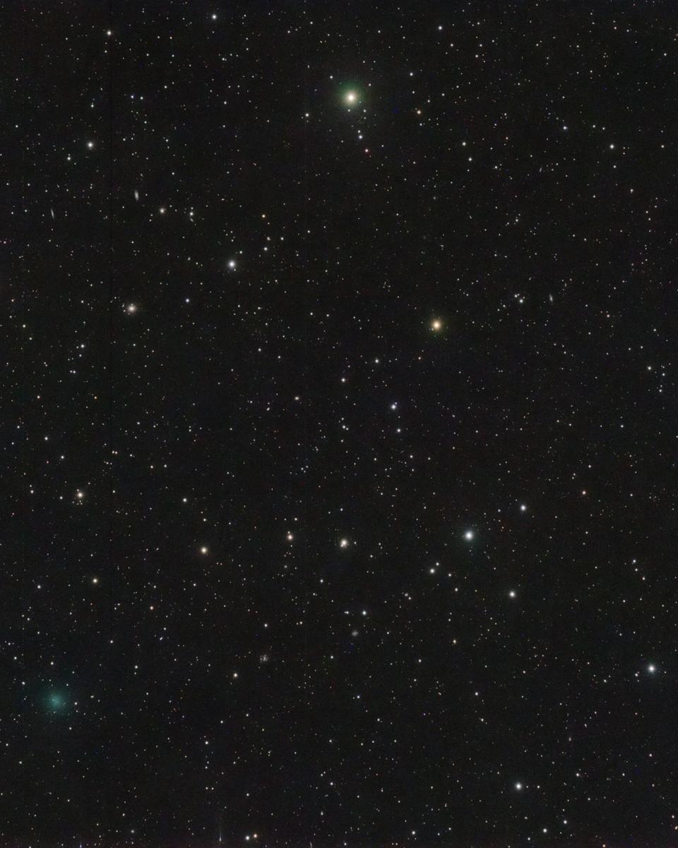 Whirlpool with Comets