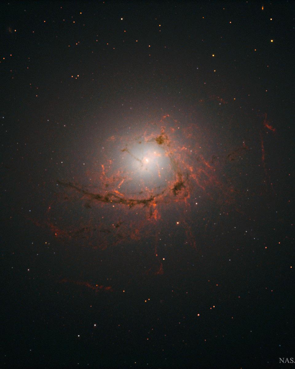 NGC 4696: Filaments around a Black Hole