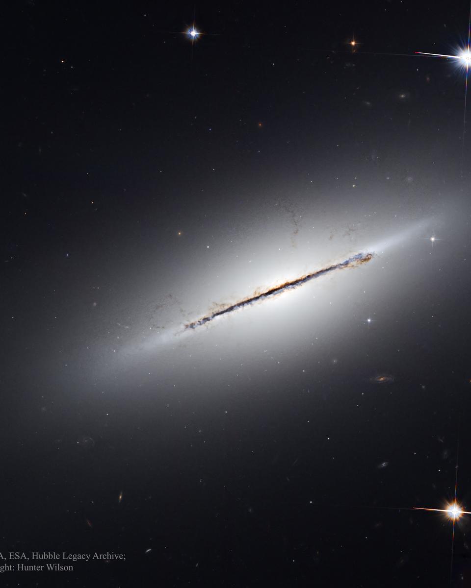 Edge-On Galaxy NGC 5866