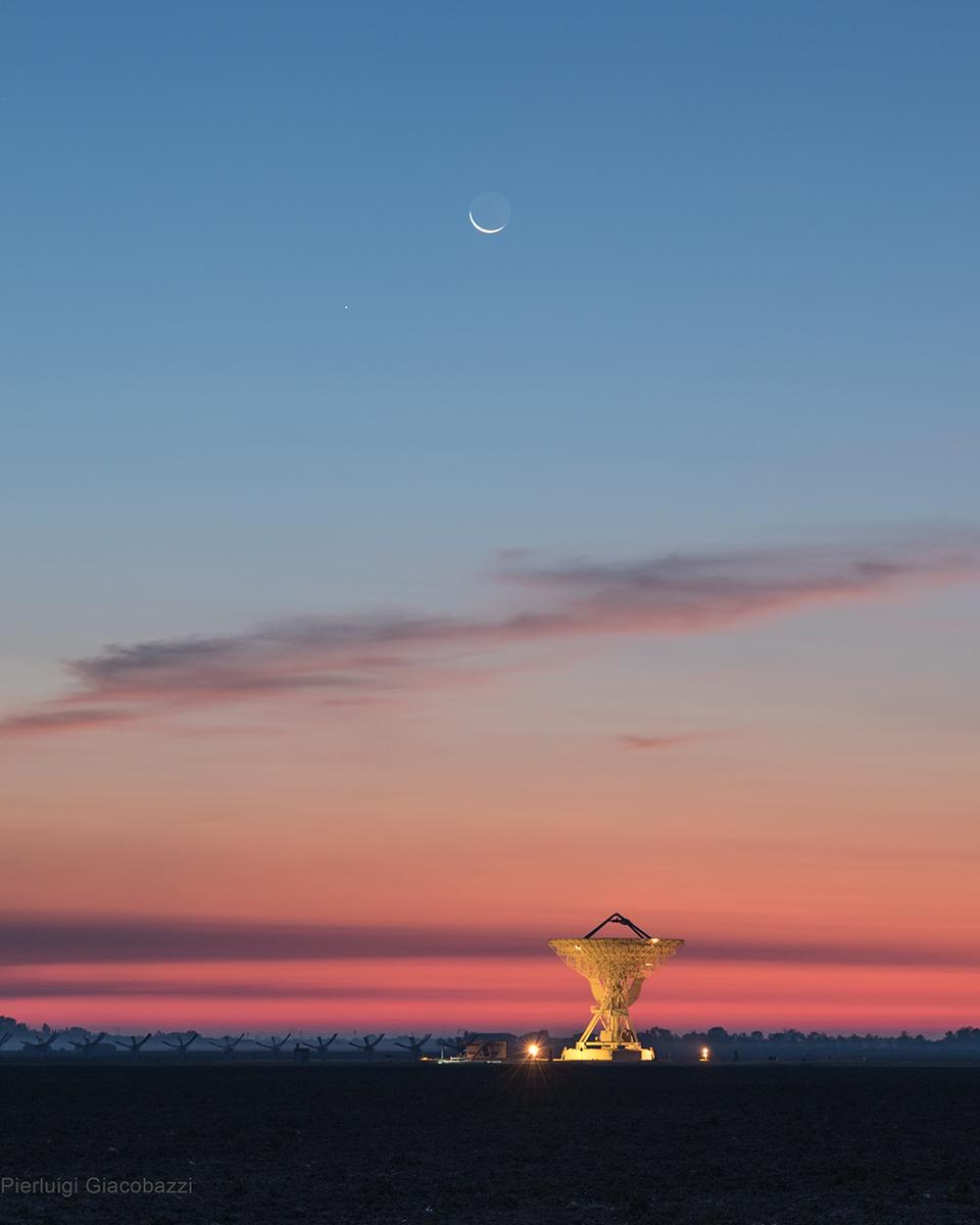 Moon, Mercury, and Twilight Radio