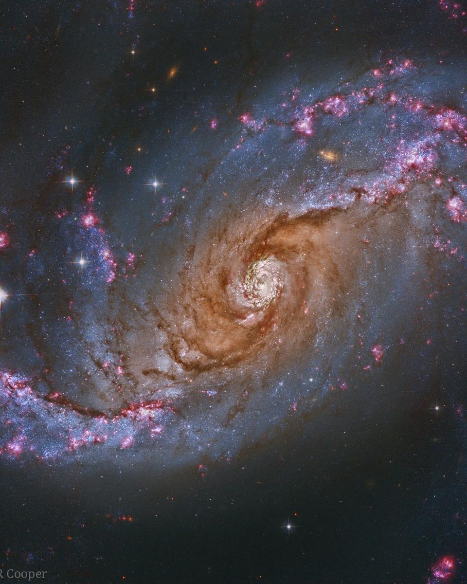 NGC 1672: Barred Spiral Galaxy from Hubble