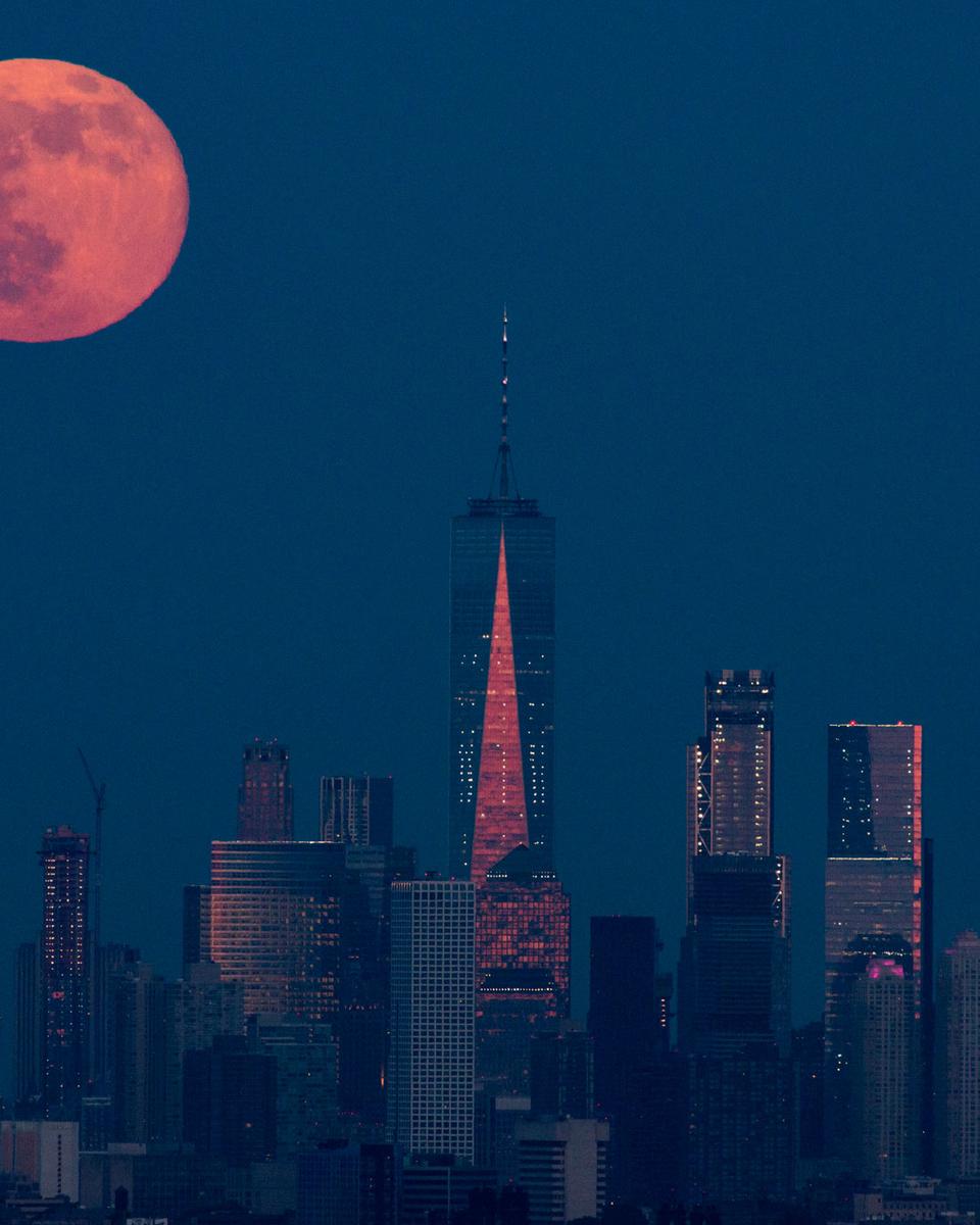 Manhattan Moonrise