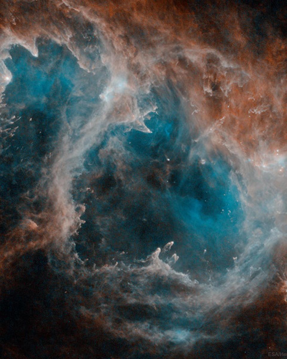The Soul Nebula in Infrared from Herschel