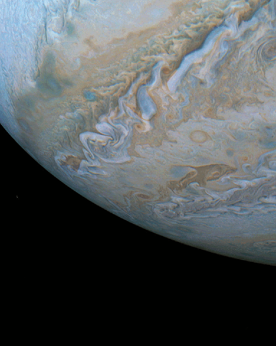 Swimming on Jupiter