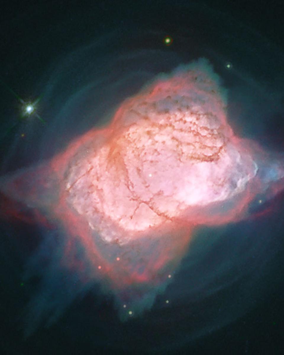 Bright Planetary Nebula NGC 7027 from Hubble