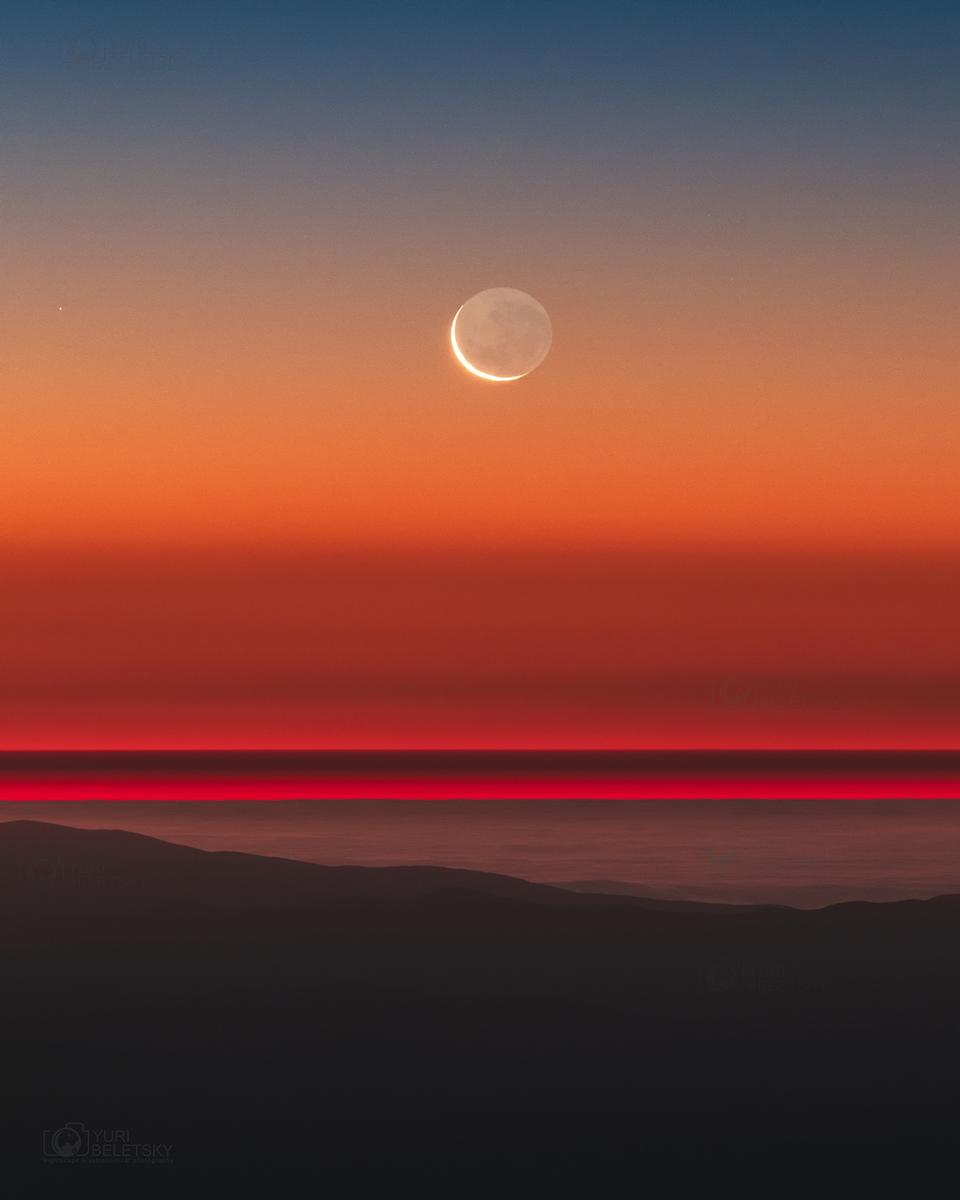 Old Moon in the New Moon's Arms