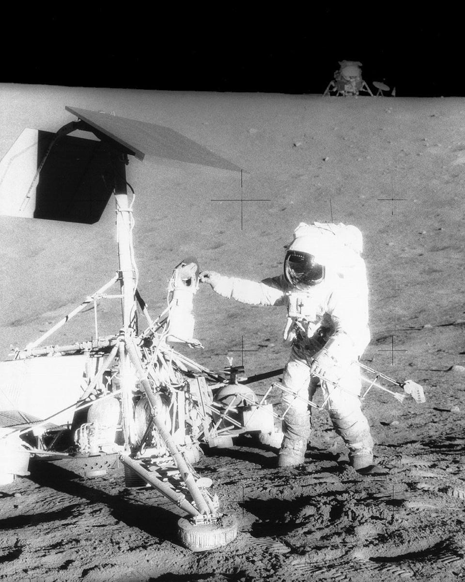 Apollo 12 Visits Surveyor 3