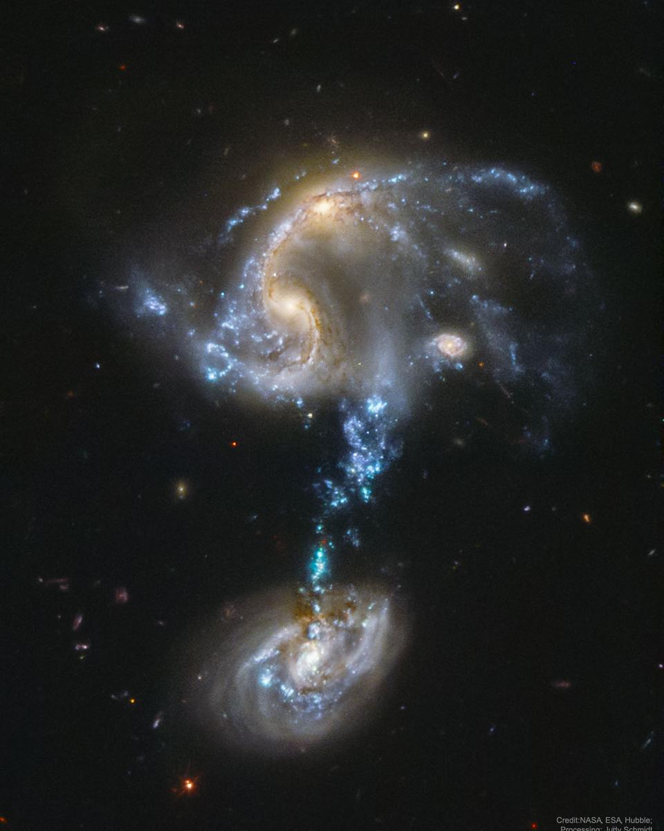 Arp 194: Merging Galaxy Group
