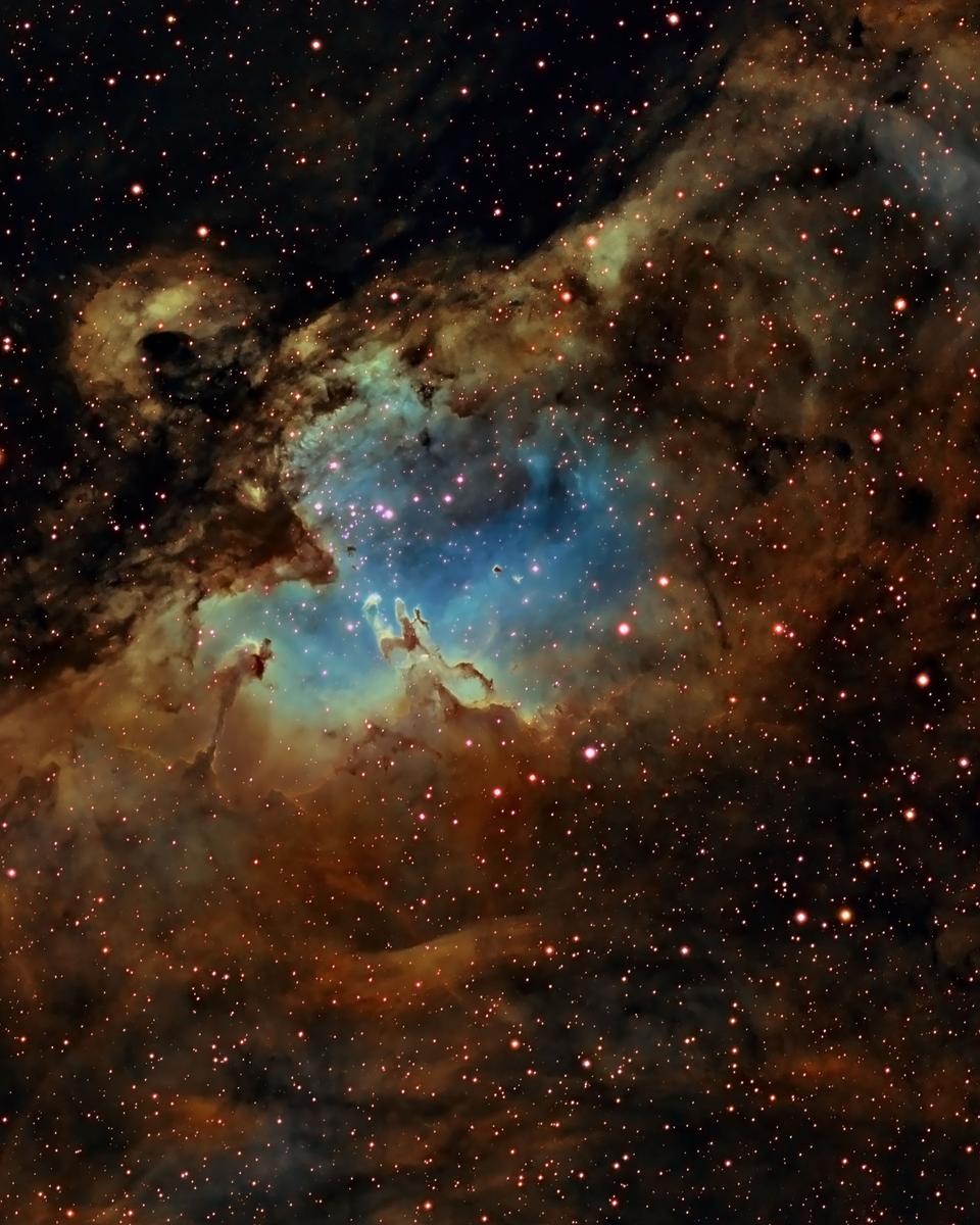 M16: Inside the Eagle Nebula