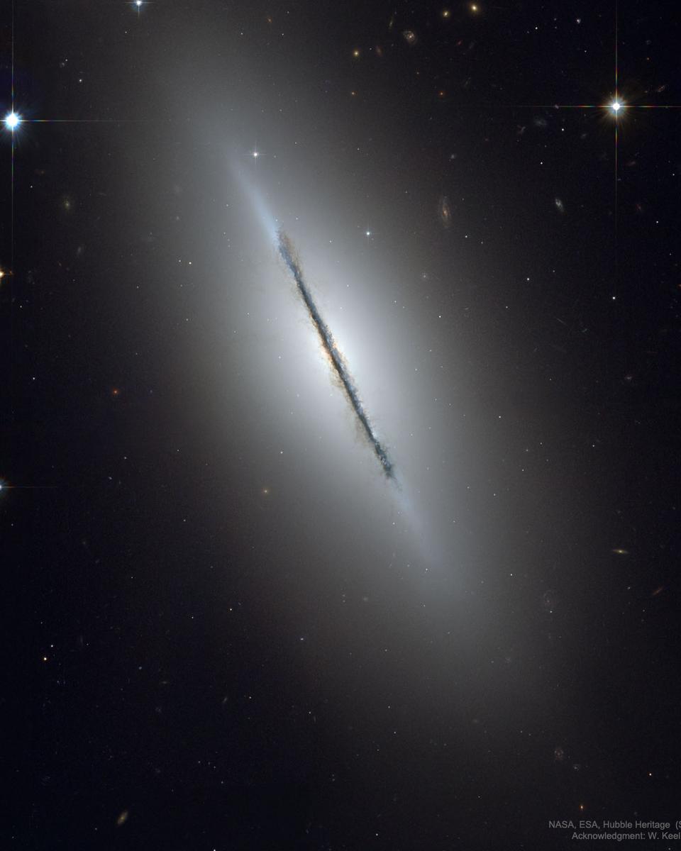 Edge-On Galaxy NGC 5866