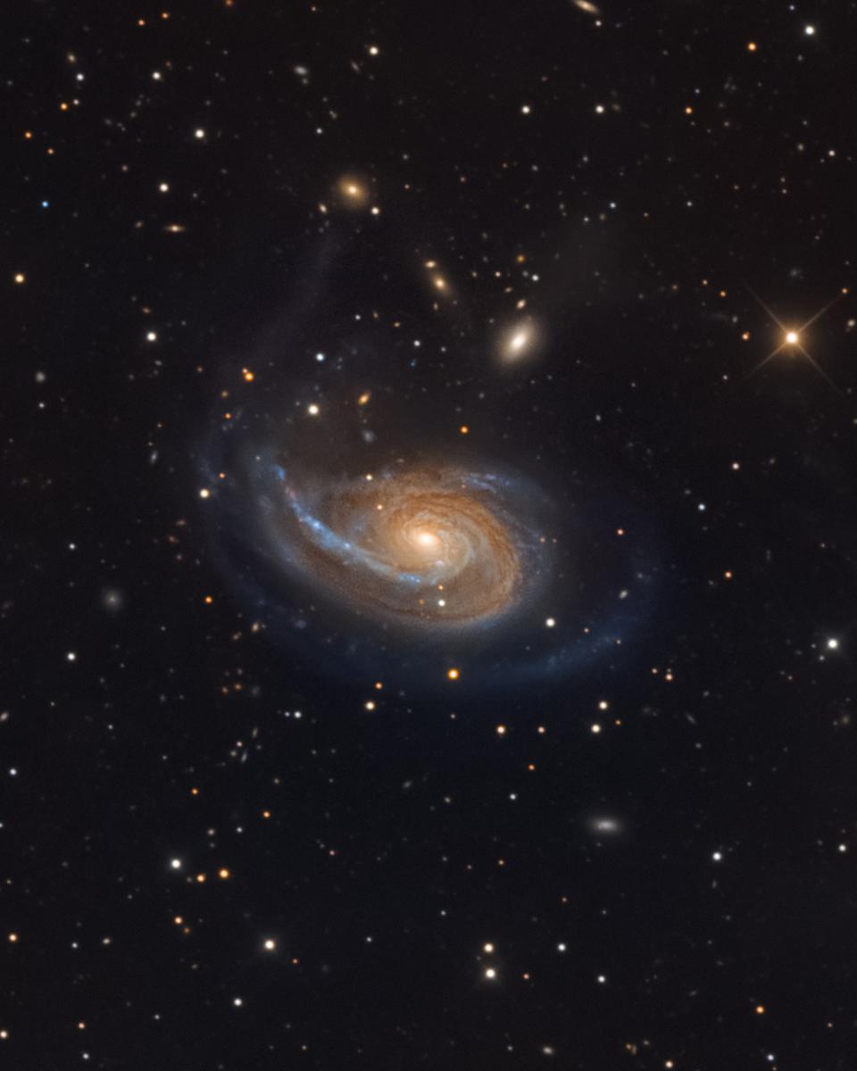 Arp 78: Peculiar Galaxy in Aries