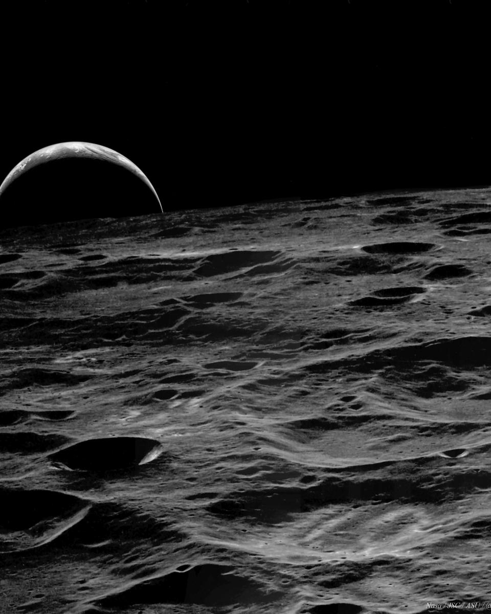 Apollo 14 Heads for Home
