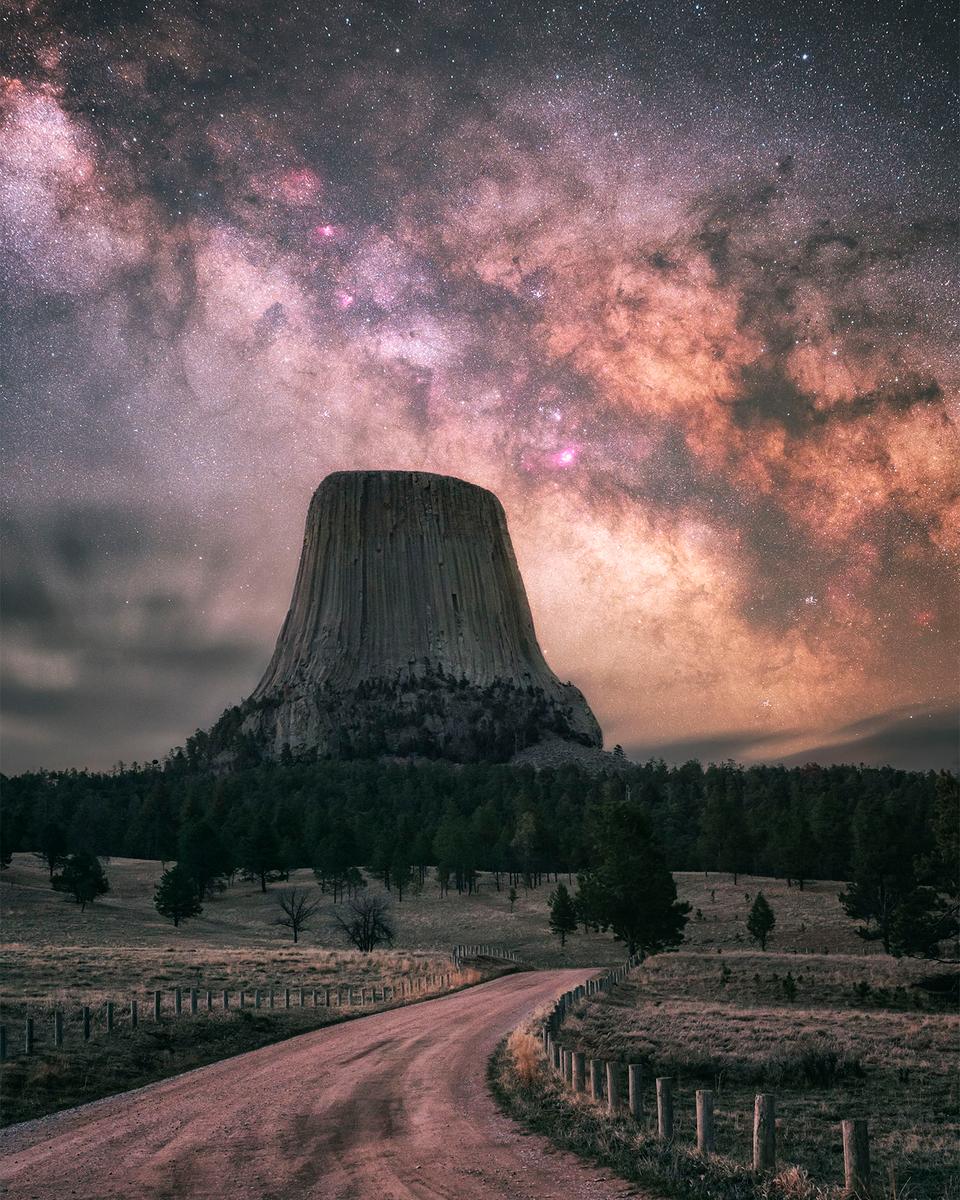 Milky Way over Devils Tower